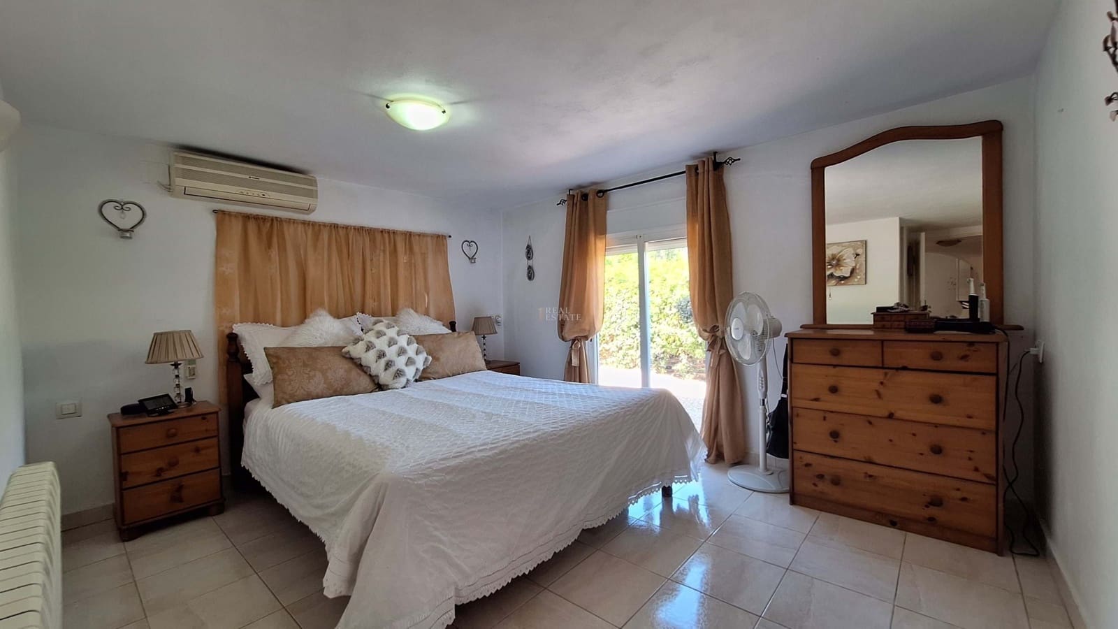 6 sovrum Villa till salu i Orba med pool garage - 525 000 € (Ref: 9867949)