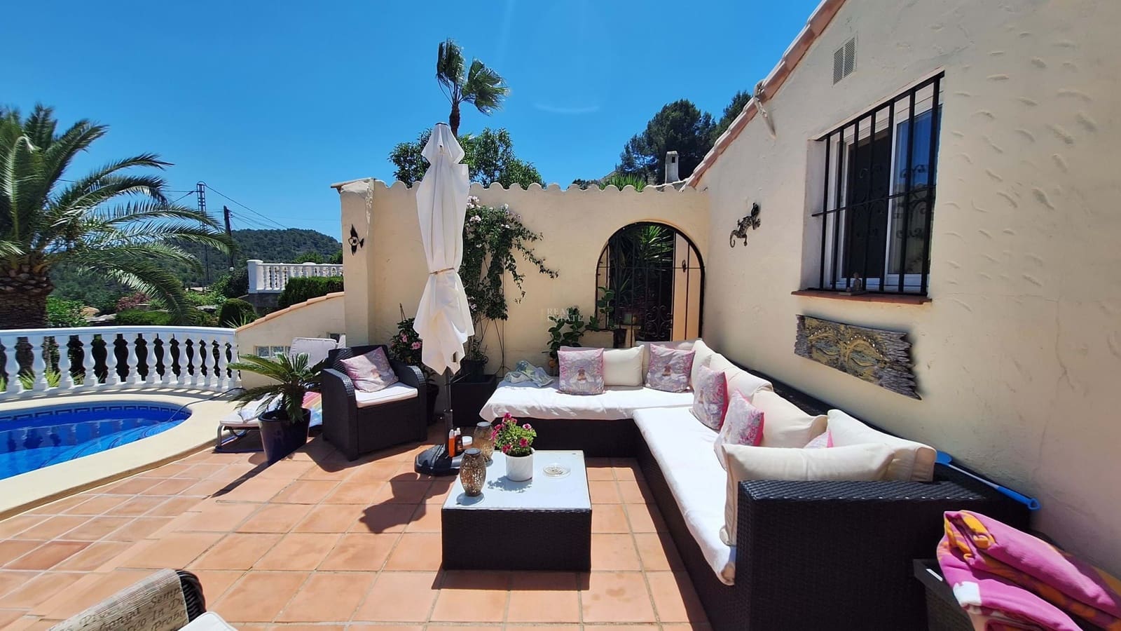 6 sovrum Villa till salu i Orba med pool garage - 525 000 € (Ref: 9867949)