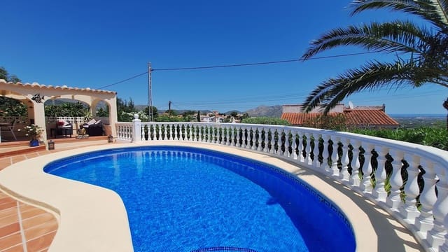 6 sovrum Villa till salu i Orba med pool garage - 525 000 € (Ref: 9867949)