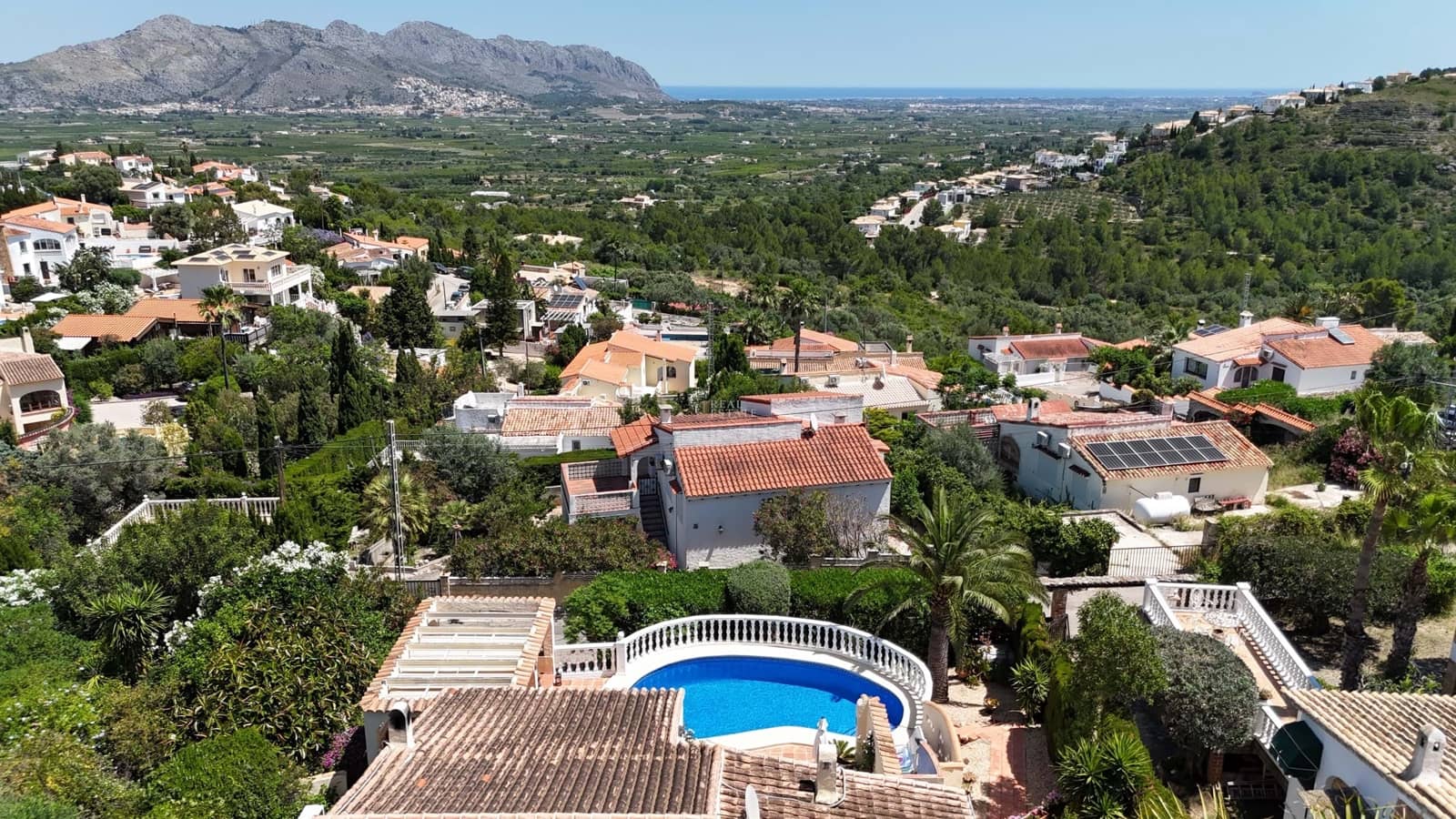 6 sovrum Villa till salu i Orba med pool garage - 525 000 € (Ref: 9867949)