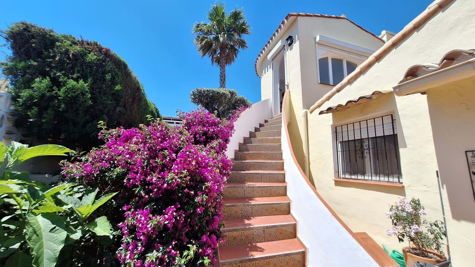 6 sovrum Villa till salu i Orba med pool garage - 525 000 € (Ref: 9867949)