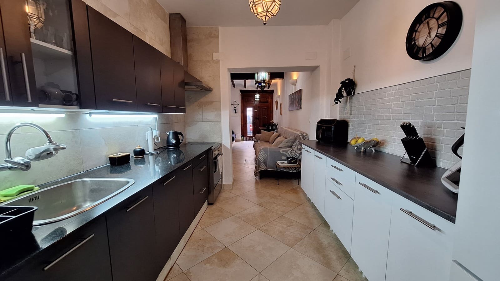 3 bedroom Townhouse for sale in Oliva - € 159,950 (Ref: 9883764)