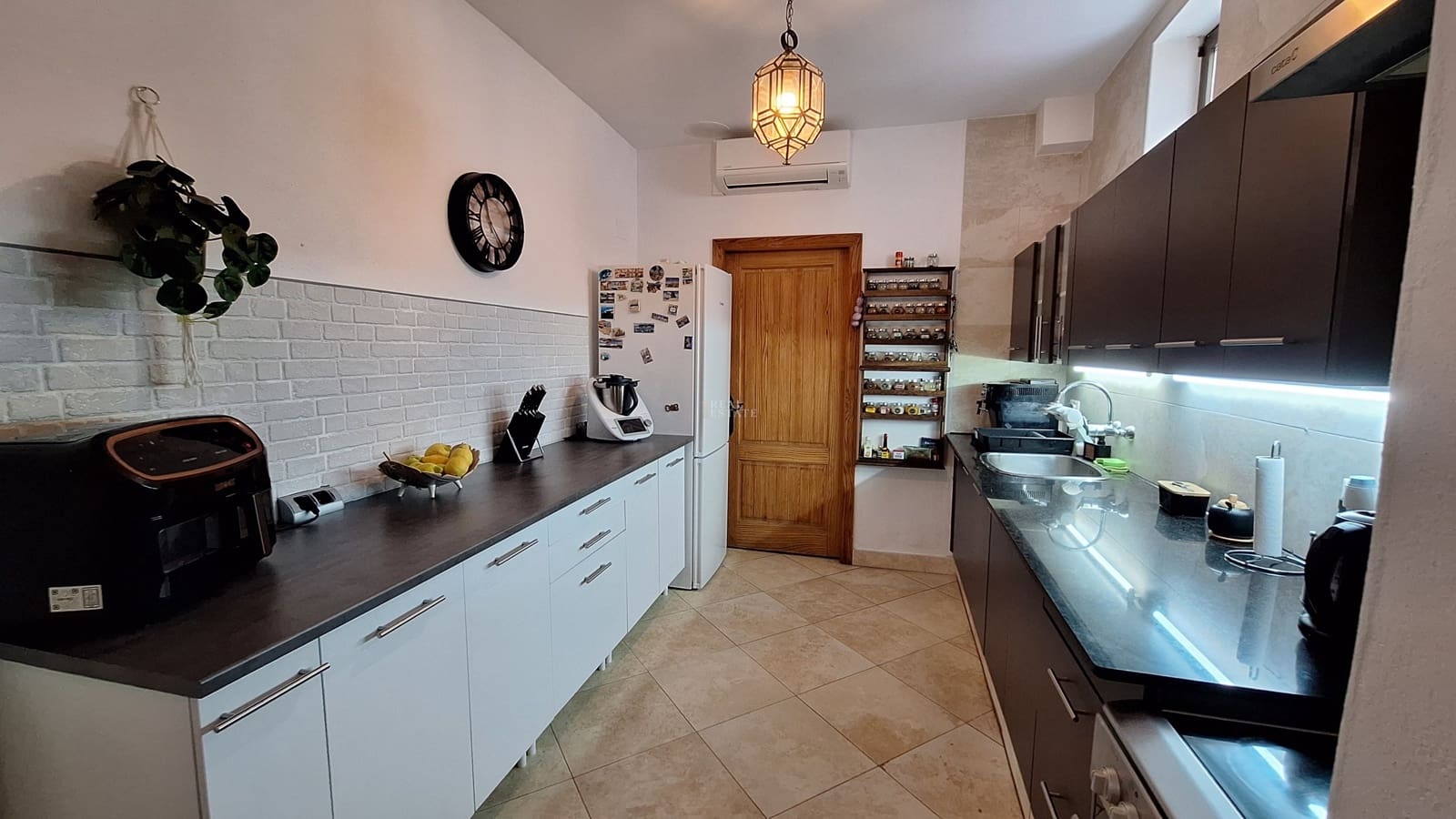 3 bedroom Townhouse for sale in Oliva - € 159,950 (Ref: 9883764)