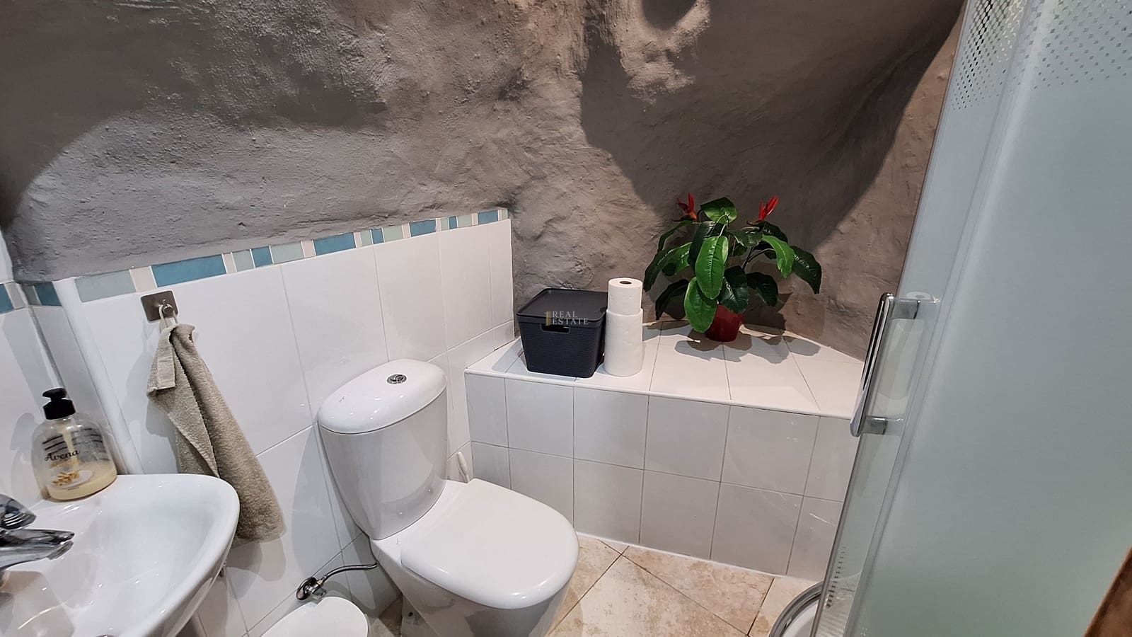 3 bedroom Townhouse for sale in Oliva - € 159,950 (Ref: 9883764)