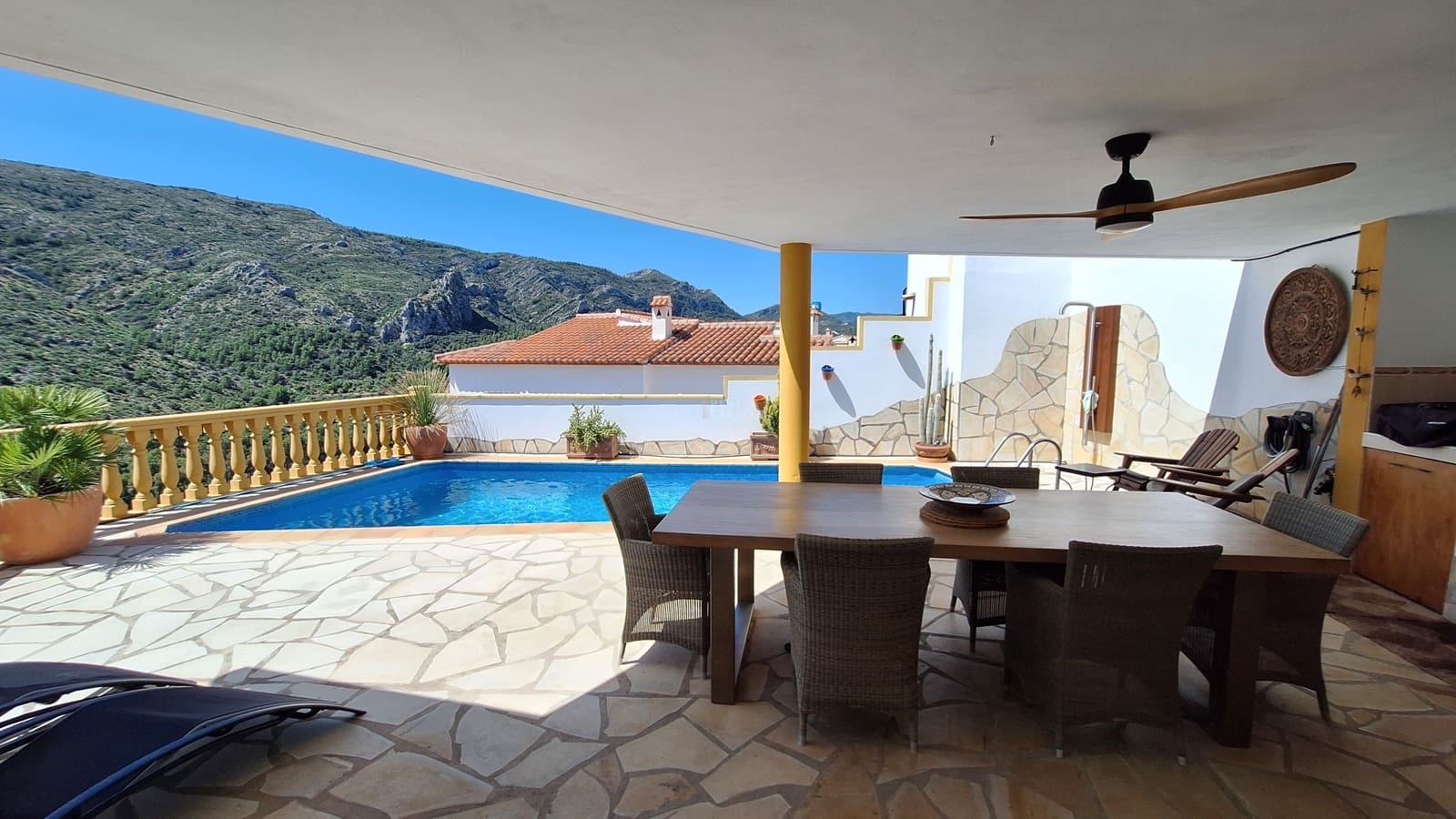 3 soveværelse Villa til salg i Pedreguer med swimmingpool - € 500.000 (Ref: 9906588)