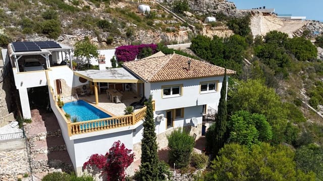 3 soveværelse Villa til salg i Pedreguer med swimmingpool - € 500.000 (Ref: 9906588)