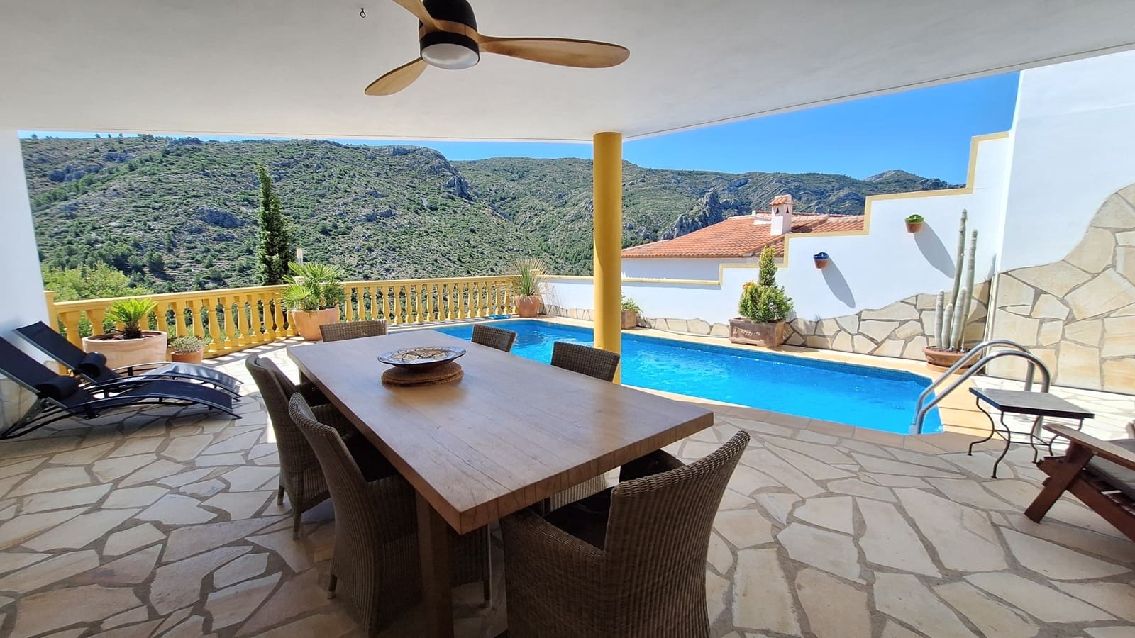 3 soveværelse Villa til salg i Pedreguer med swimmingpool - € 500.000 (Ref: 9906588)