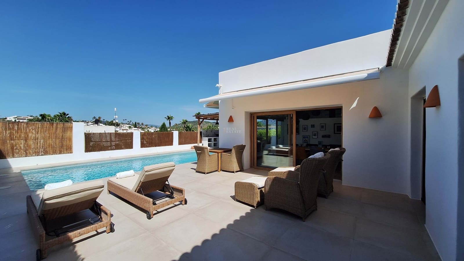 3 bedroom Villa for sale in Javea / Xabia with pool - € 840,000 (Ref: 9918922)