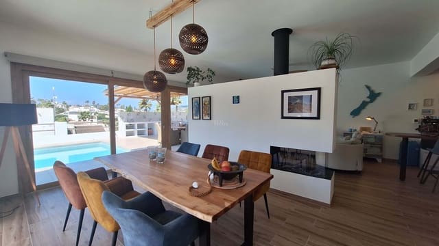 3 soverom Villa til salgs i Javea / Xàbia med svømmebasseng - € 825 000 (Ref: 9918922)