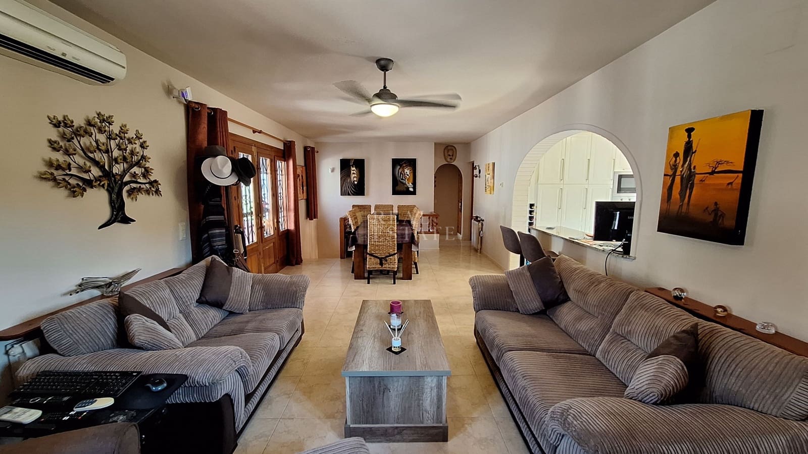 4 soveværelse Villa til salg i Moraira med swimmingpool garage - € 650.000 (Ref: 9938758)