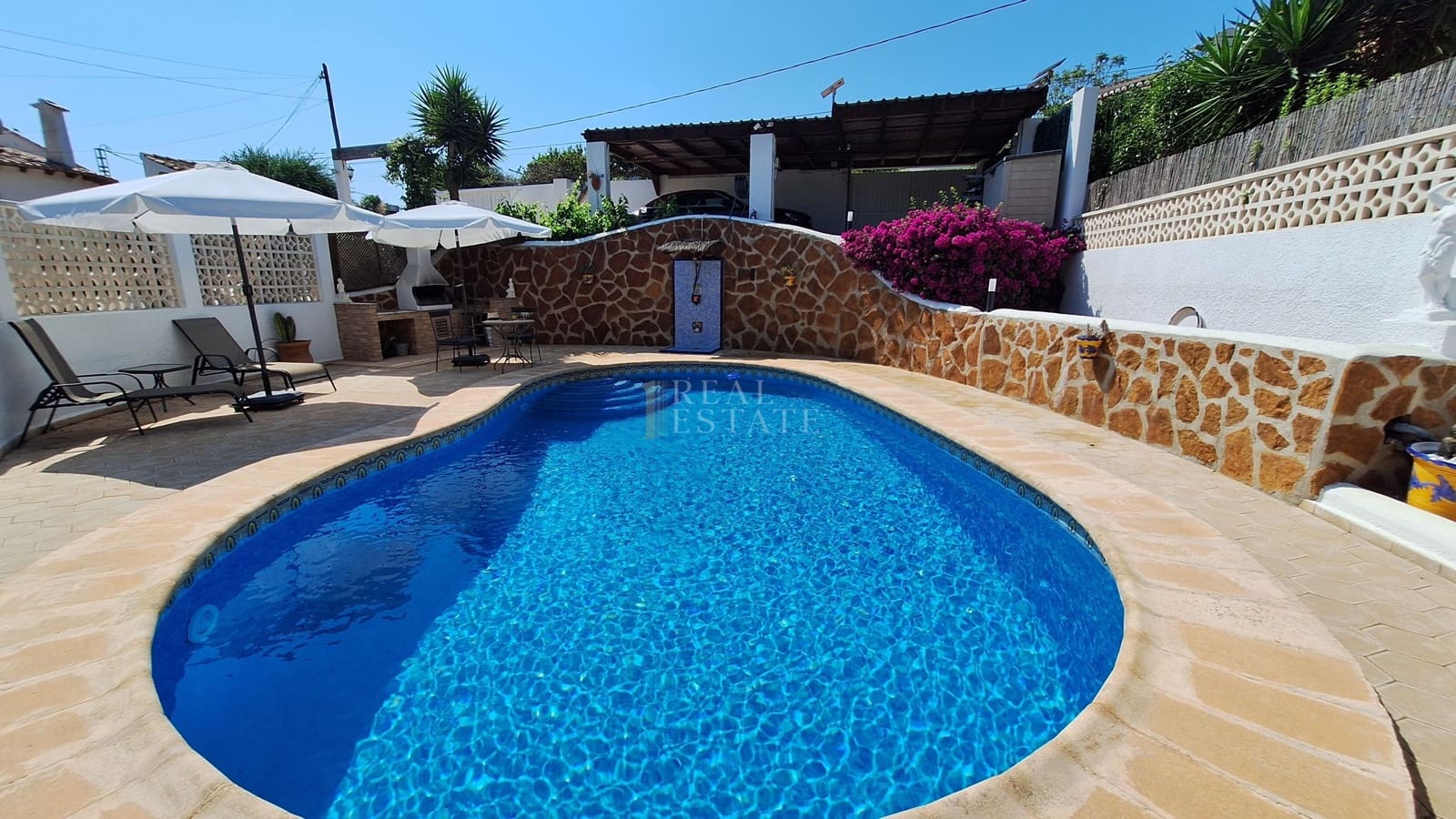 4 soveværelse Villa til salg i Moraira med swimmingpool garage - € 650.000 (Ref: 9938758)