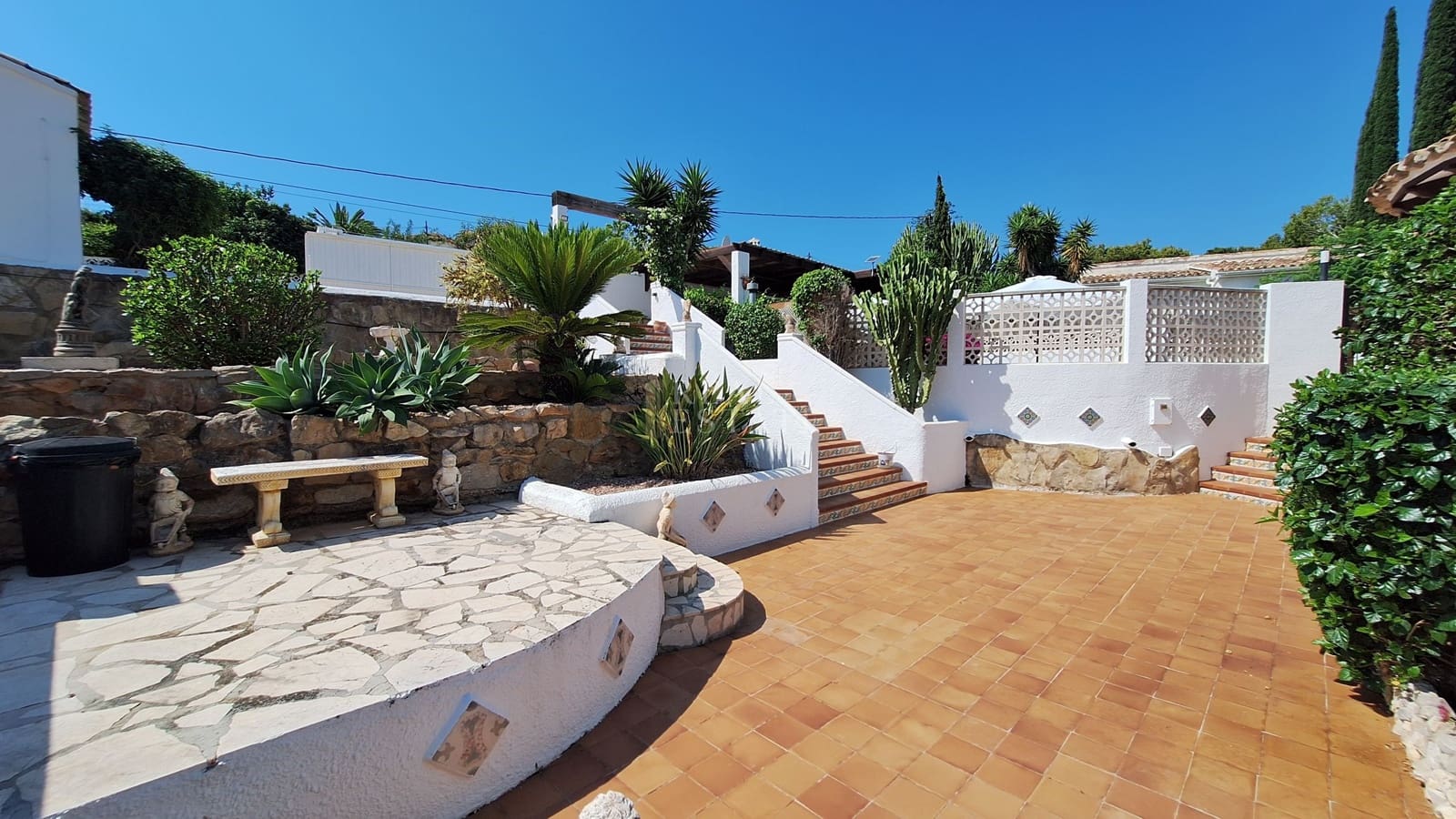 4 soveværelse Villa til salg i Moraira med swimmingpool garage - € 650.000 (Ref: 9938758)