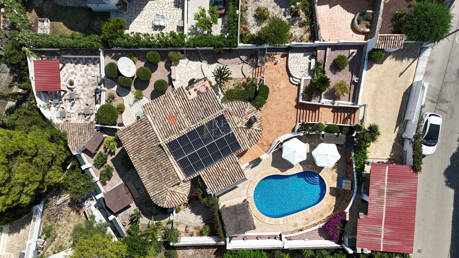 4 soveværelse Villa til salg i Moraira med swimmingpool garage - € 650.000 (Ref: 9938758)