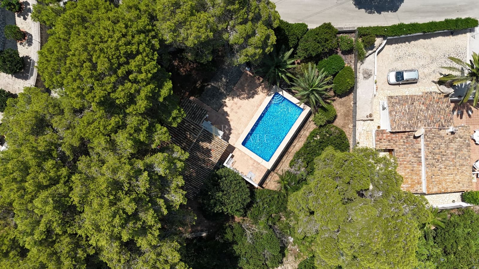 2 bedroom Villa for sale in Moraira with pool - € 425,000 (Ref: 9939140)