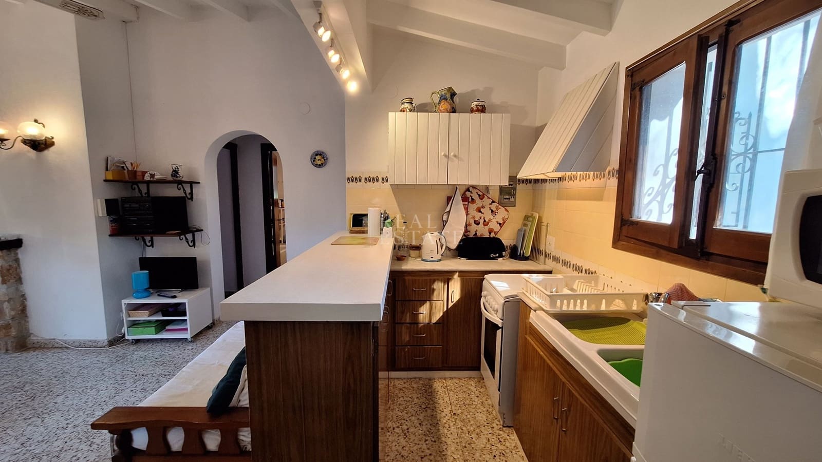 2 bedroom Villa for sale in Moraira with pool - € 425,000 (Ref: 9939140)