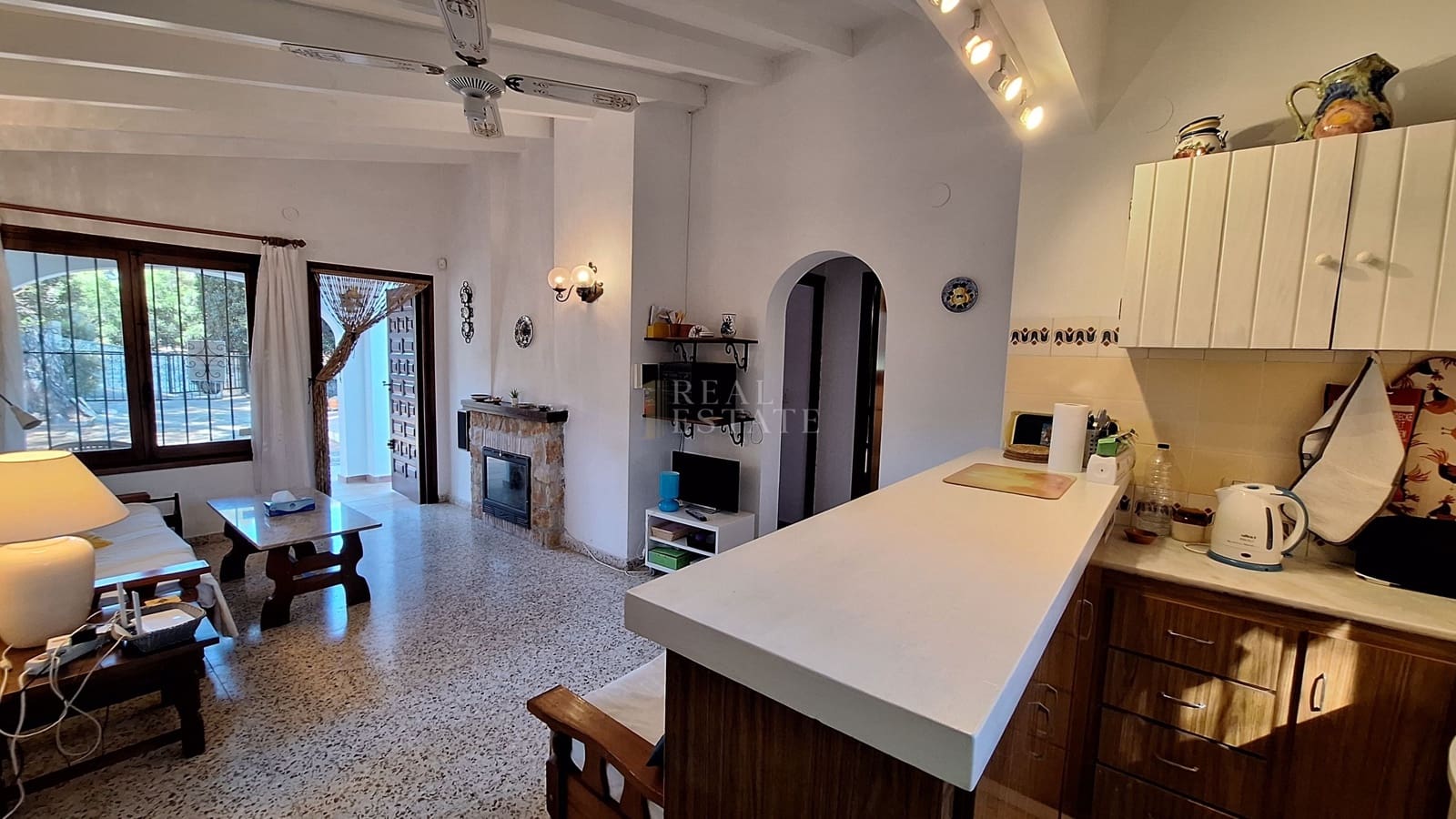 2 bedroom Villa for sale in Moraira with pool - € 425,000 (Ref: 9939140)