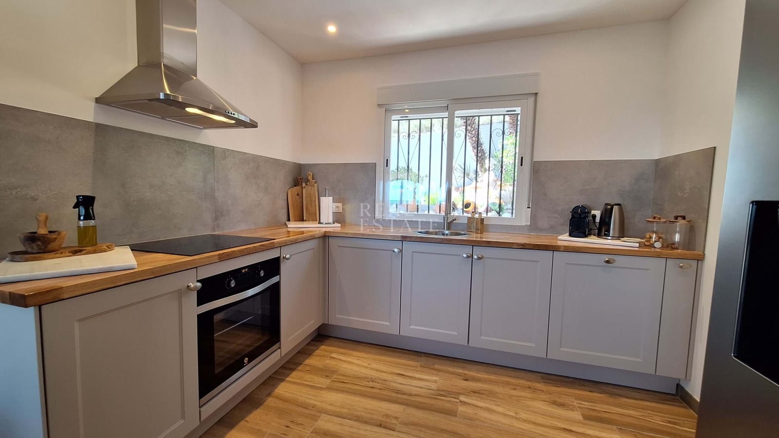 3 soverom Villa til salgs i Benidoleig - € 430 000 (Ref: 9941223)