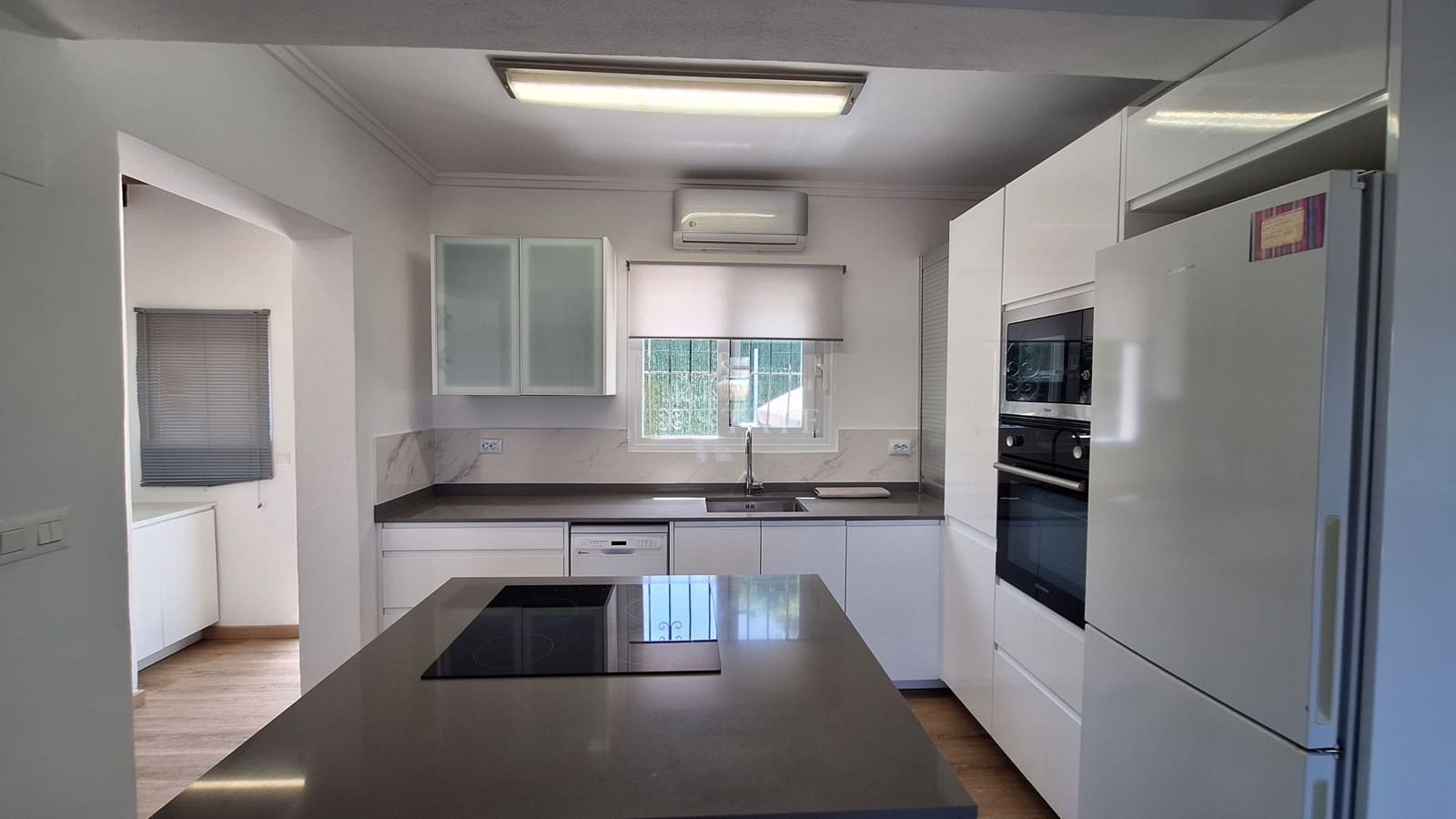 3 bedroom Villa for sale in Denia with pool - € 345,000 (Ref: 9961751)