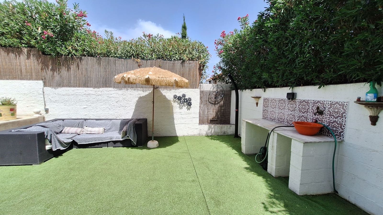 3 bedroom Villa for sale in Denia with pool - € 345,000 (Ref: 9961751)
