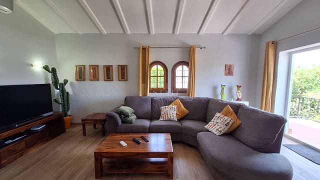 3 soveværelse Villa til salg i Dénia med swimmingpool - € 345.000 (Ref: 9961751)
