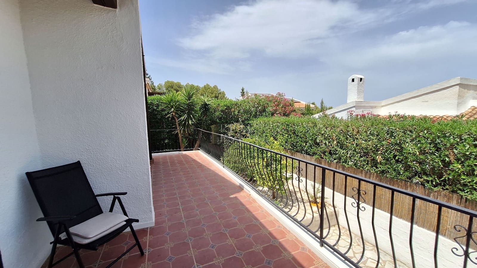 3 bedroom Villa for sale in Denia with pool - € 345,000 (Ref: 9961751)