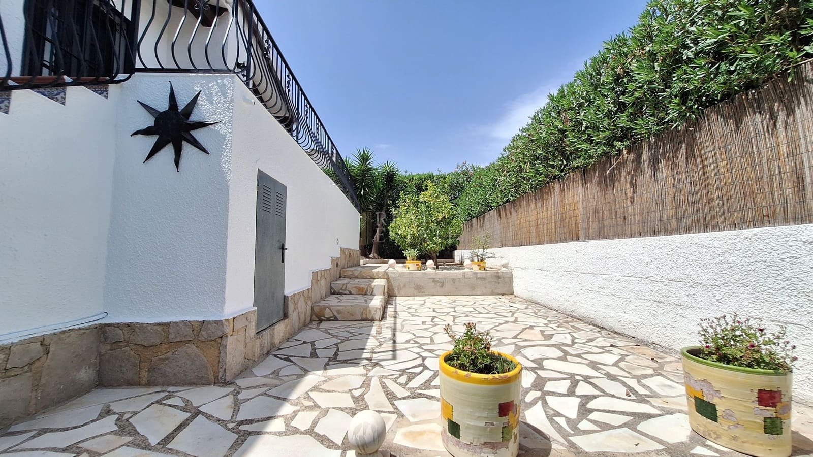 3 bedroom Villa for sale in Denia with pool - € 345,000 (Ref: 9961751)