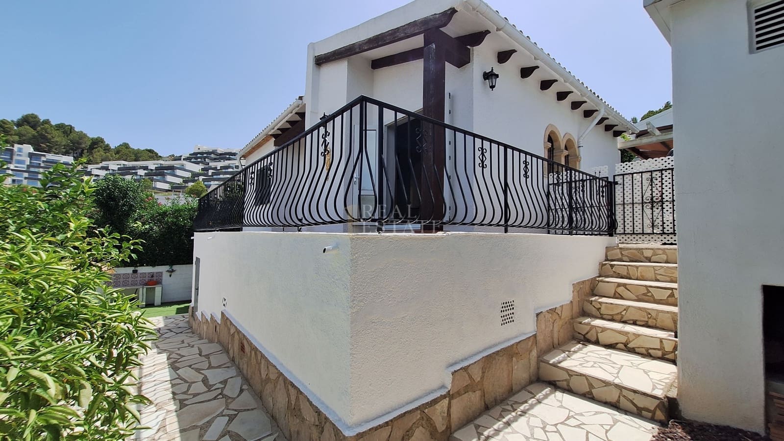 3 bedroom Villa for sale in Denia with pool - € 345,000 (Ref: 9961751)