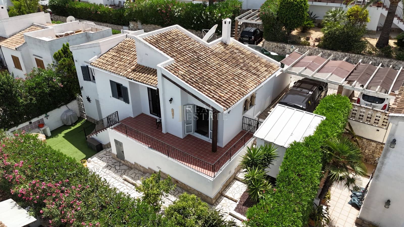3 bedroom Villa for sale in Denia with pool - € 345,000 (Ref: 9961751)