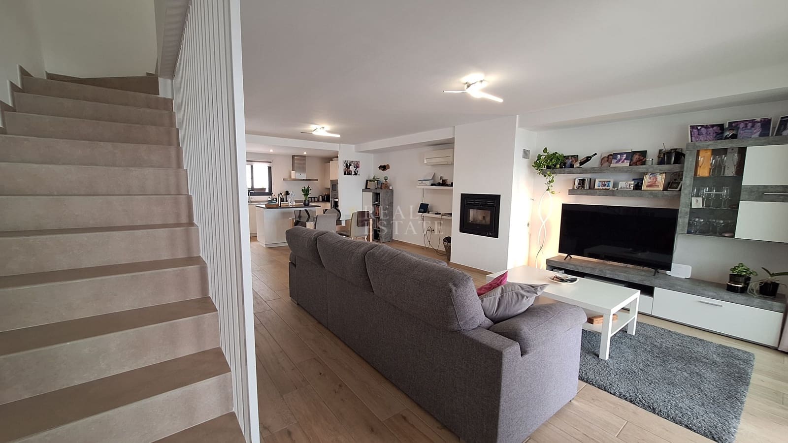 3 soverom Hus til salgs i Alfaz del Pi / L'Alfas del Pi med svømmebasseng garasje - € 459 000 (Ref: 9964533)