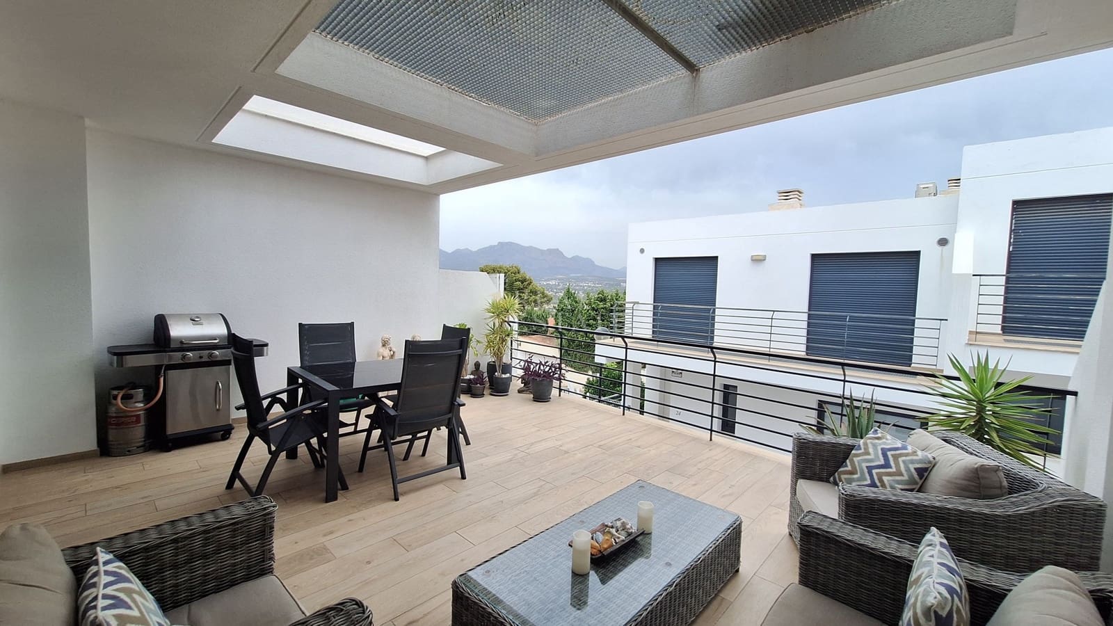 3 soverom Hus til salgs i Alfaz del Pi / L'Alfas del Pi med svømmebasseng garasje - € 459 000 (Ref: 9964533)