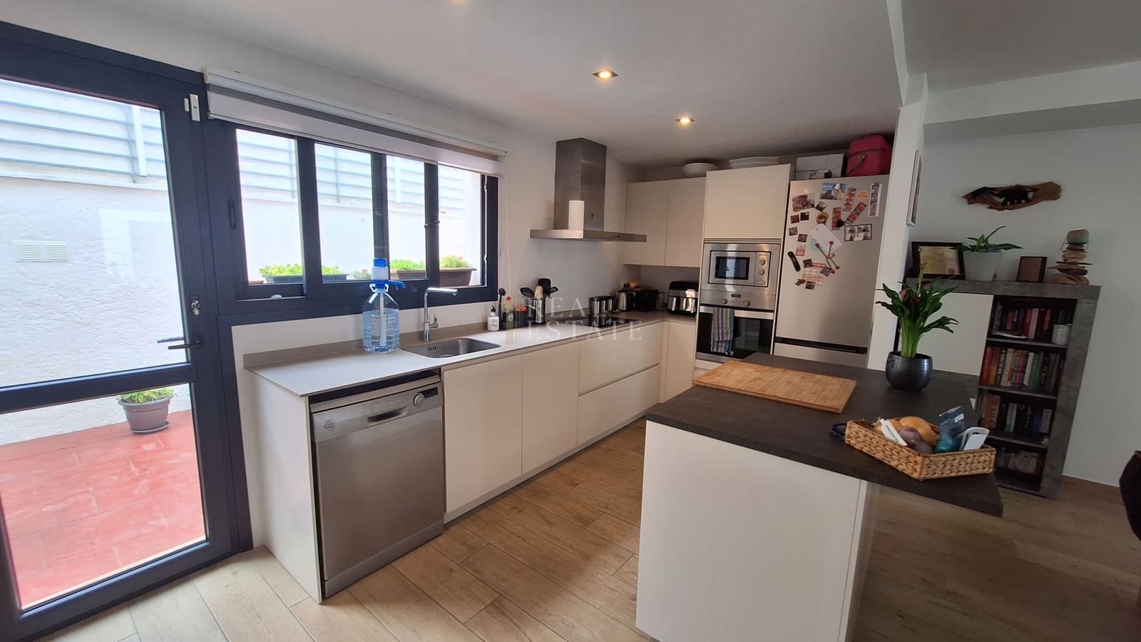 3 soverom Hus til salgs i Alfaz del Pi / L'Alfas del Pi med svømmebasseng garasje - € 459 000 (Ref: 9964533)