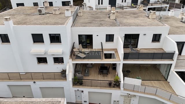 3 soverom Hus til salgs i Alfaz del Pi / L'Alfàs del Pi med svømmebasseng garasje - € 459 000 (Ref: 9964533)