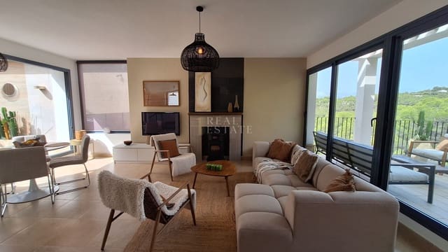 Chalet de 3 habitaciones en Altea en venta con piscina - 529.000 € (Ref: 9972315)