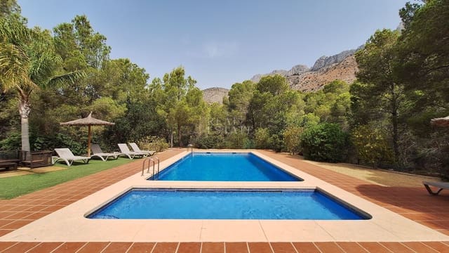 Chalet de 3 habitaciones en Altea en venta con piscina - 529.000 € (Ref: 9972315)