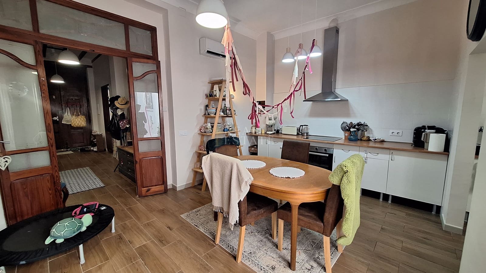 Casa de 3 habitaciones en Tormos en venta - 255.000 € (Ref: 9976584)
