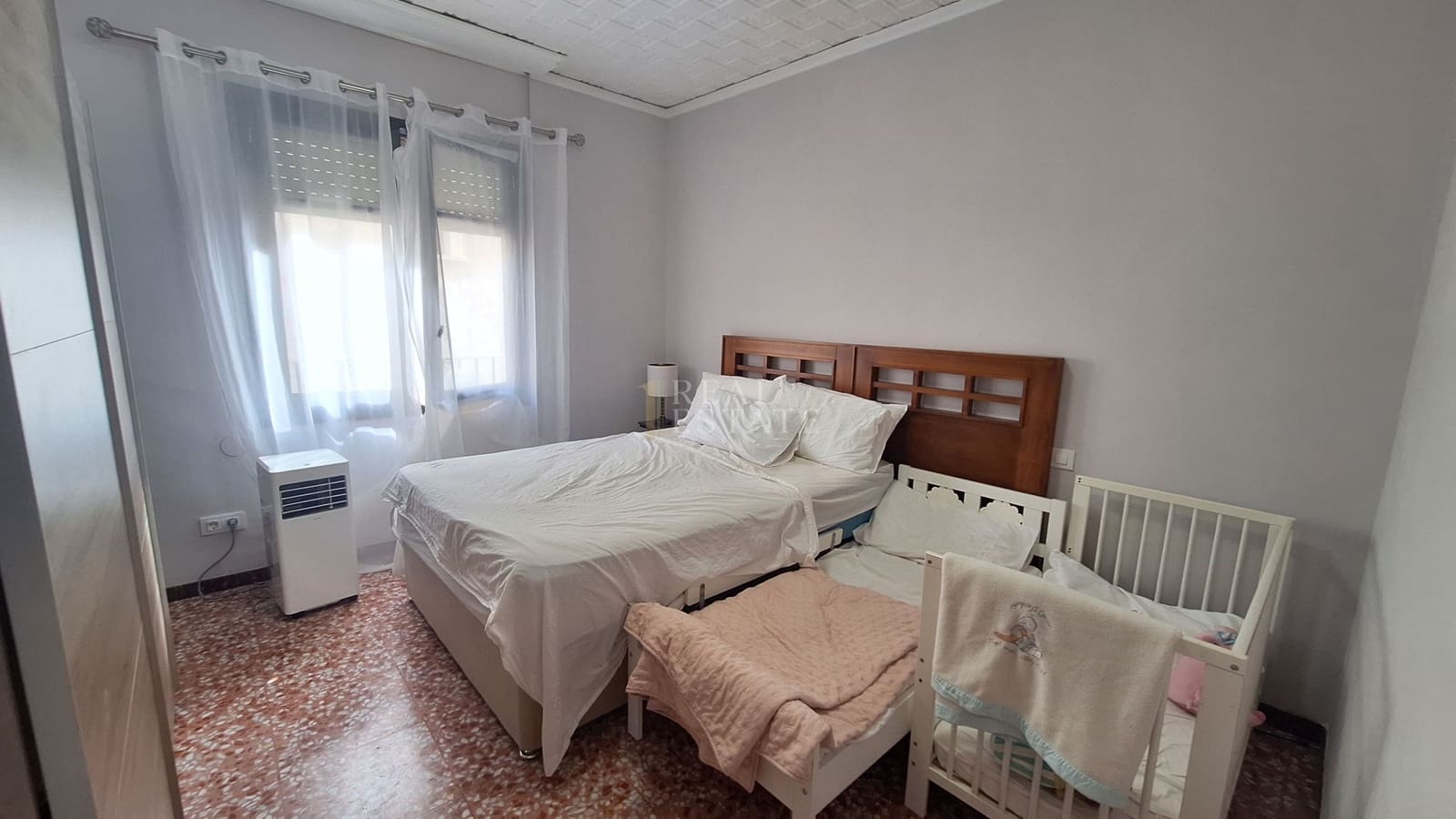 Casa de 3 habitaciones en Tormos en venta - 255.000 € (Ref: 9976584)