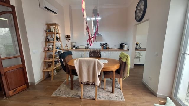 Casa de 3 habitaciones en Tormos en venta - 255.000 € (Ref: 9976584)