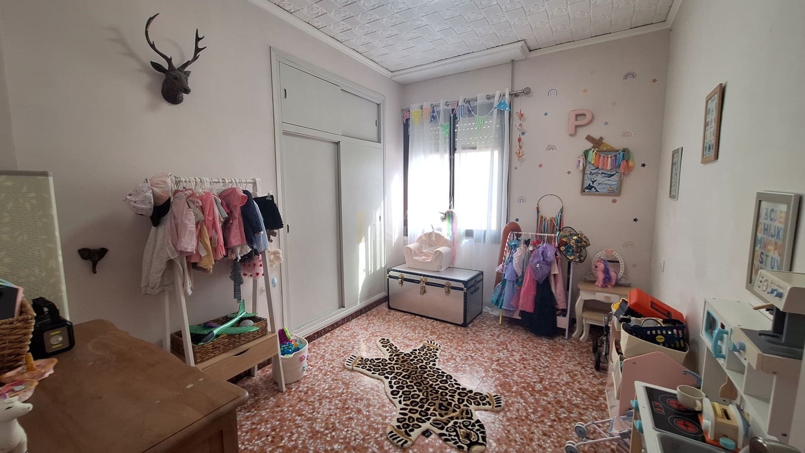 Casa de 3 habitaciones en Tormos en venta - 255.000 € (Ref: 9976584)