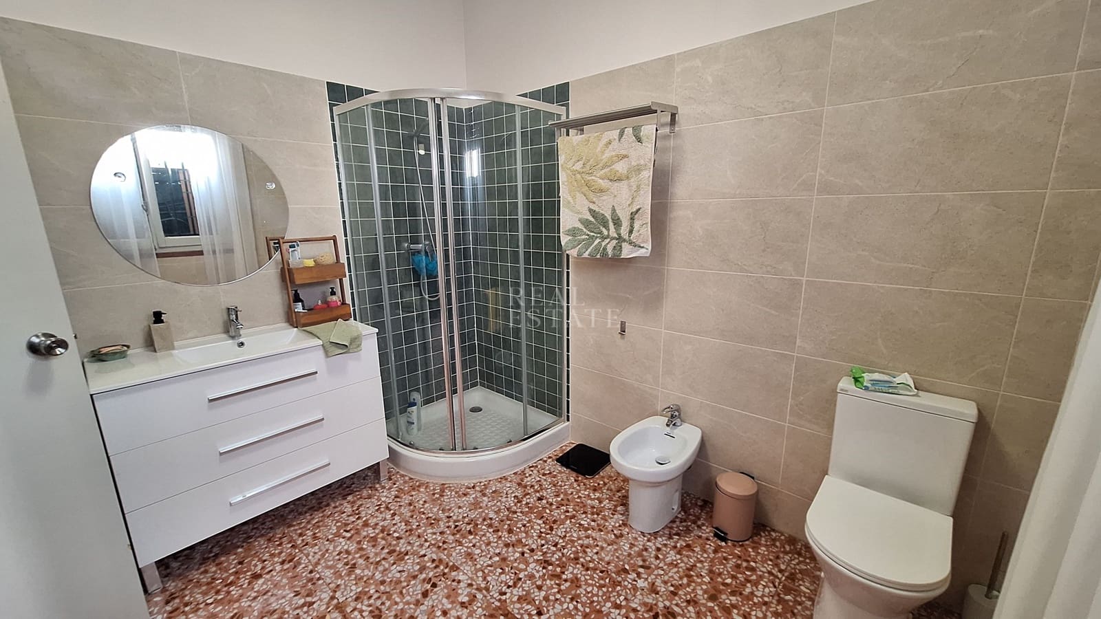Casa de 3 habitaciones en Tormos en venta - 255.000 € (Ref: 9976584)