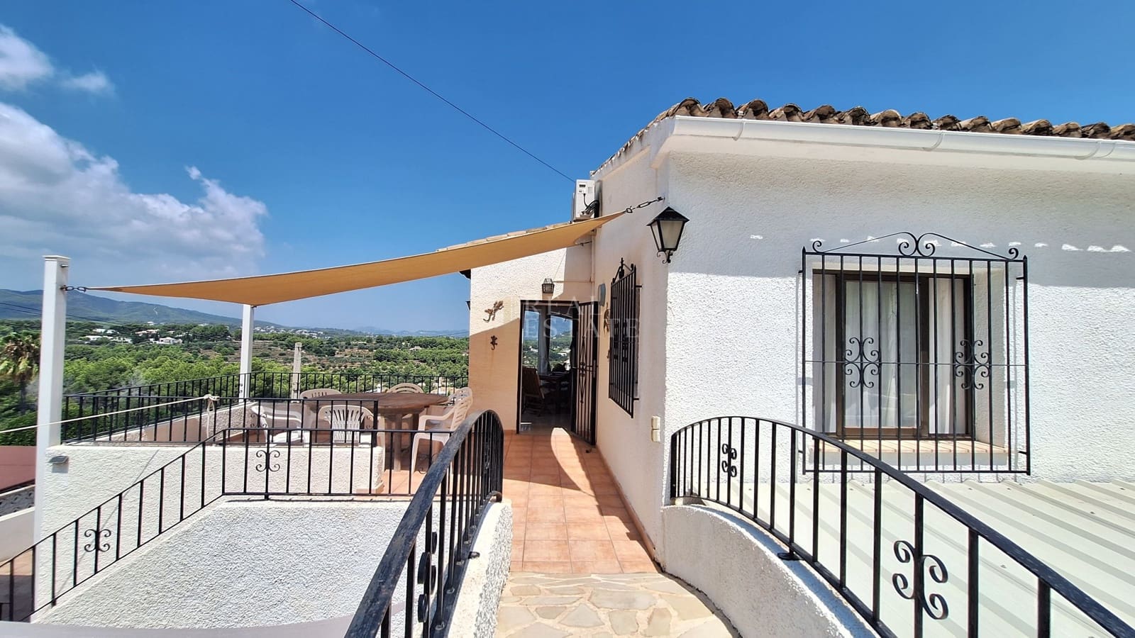 4 sovrum Villa till salu i Javea / Xabia med pool - 525 000 € (Ref: 9994576)