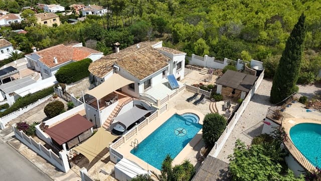 4 soverom Villa til salgs i Javea / Xàbia med svømmebasseng - € 525 000 (Ref: 9994576)