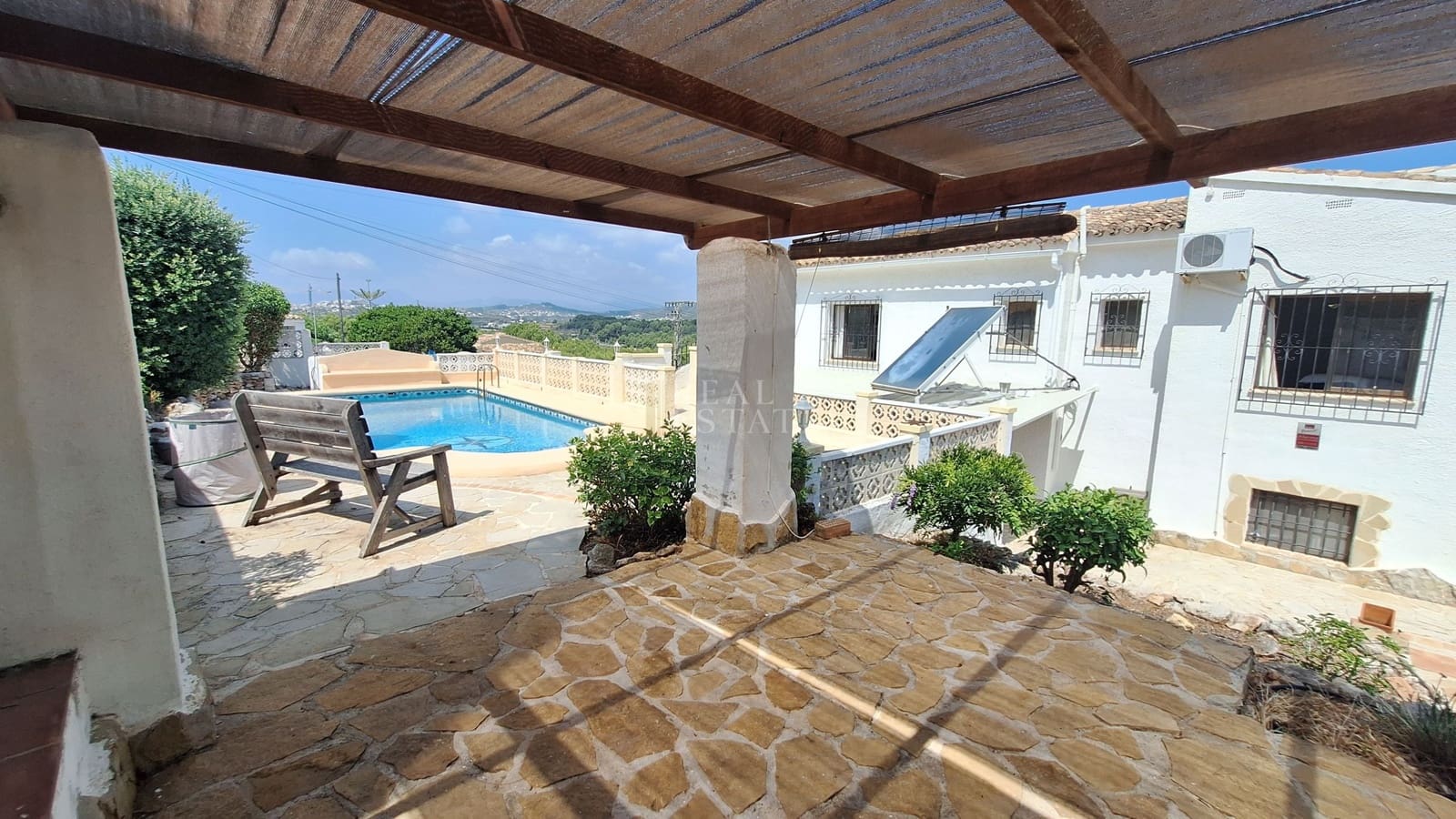 4 sovrum Villa till salu i Javea / Xabia med pool - 525 000 € (Ref: 9994576)