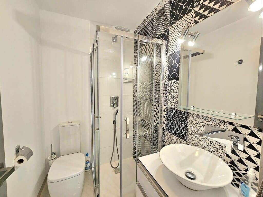 2 bedroom Apartment for sale in Mil Palmeras with pool - € 239,900 (Ref: 10022148)