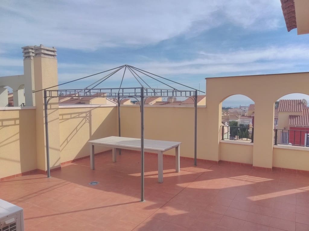 2 sypialnia Apartament do wynajęcia w Torrevieja z basenem garażem - 900 € (Ref: 10058553)