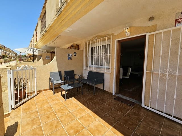 3 slaapkamer Huis te huur in La Zenia, Orihuela met zwembad - € 1.000 (Ref: 10077765)