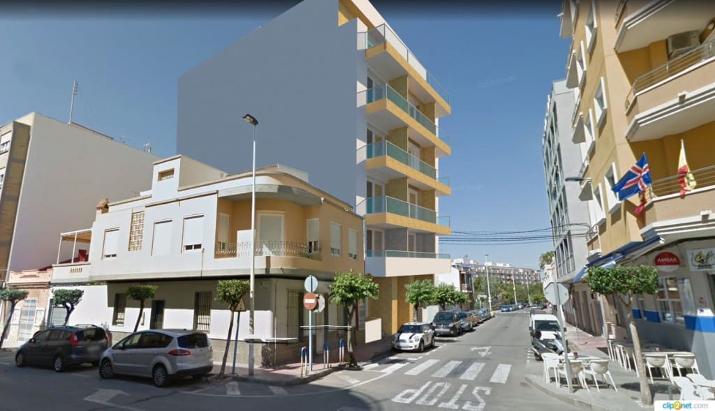 Studio til salg i Torrevieja med swimmingpool - € 97.900 (Ref: 8681994)