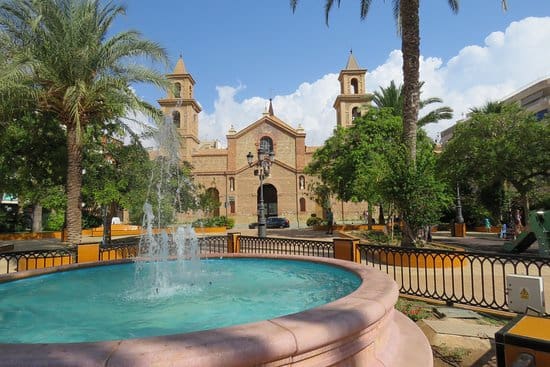 2 bedroom Apartment for sale in Torrevieja with pool - € 179,300 (Ref: 8683872)