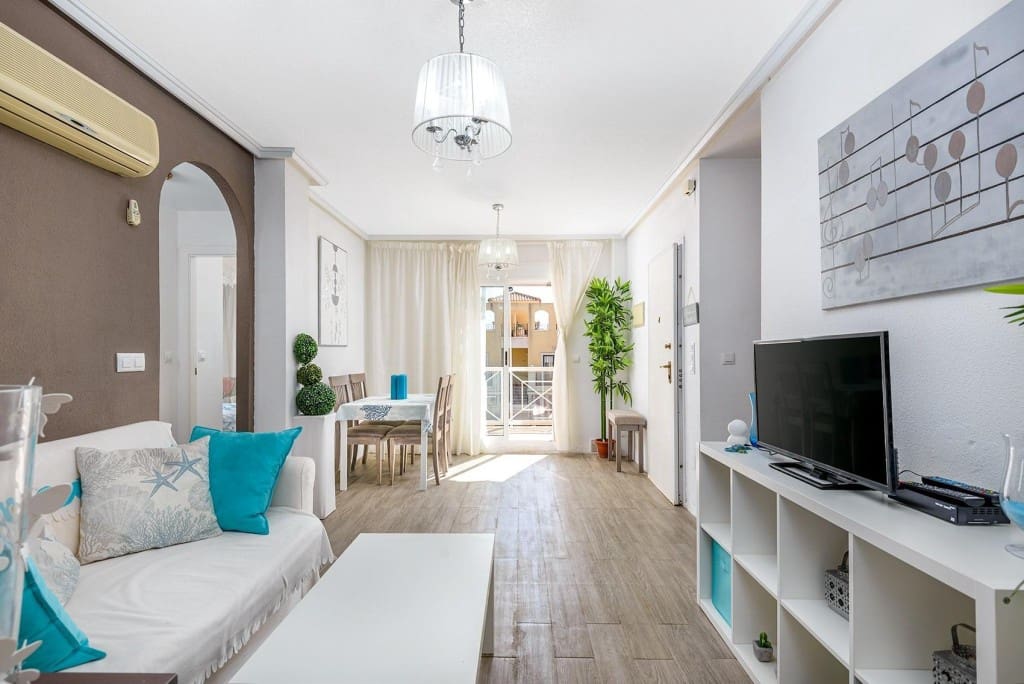 2 bedroom Bungalow for sale in Torrevieja - € 184,900 (Ref: 9321672)