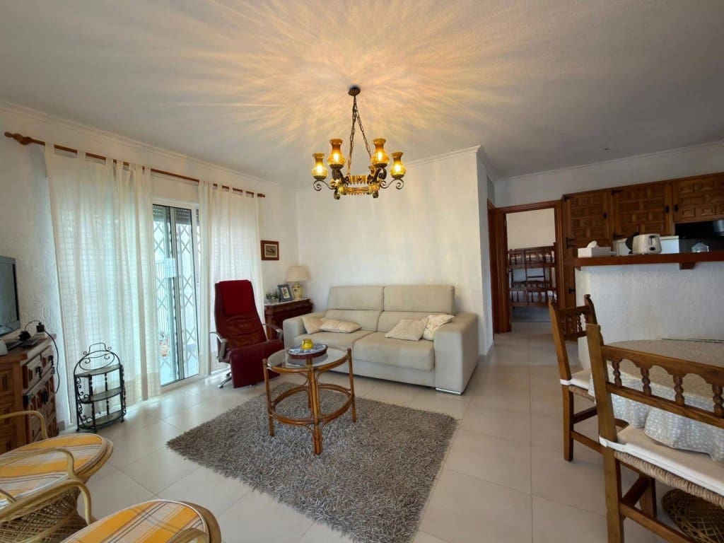 2 bedroom Villa for sale in Torrevieja with pool garage - € 329,900 (Ref: 9361996)