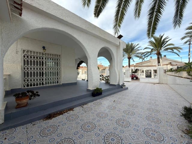 2 slaapkamer Villa te koop in Torrevieja met zwembad garage - € 329.900 (Ref: 9361996)